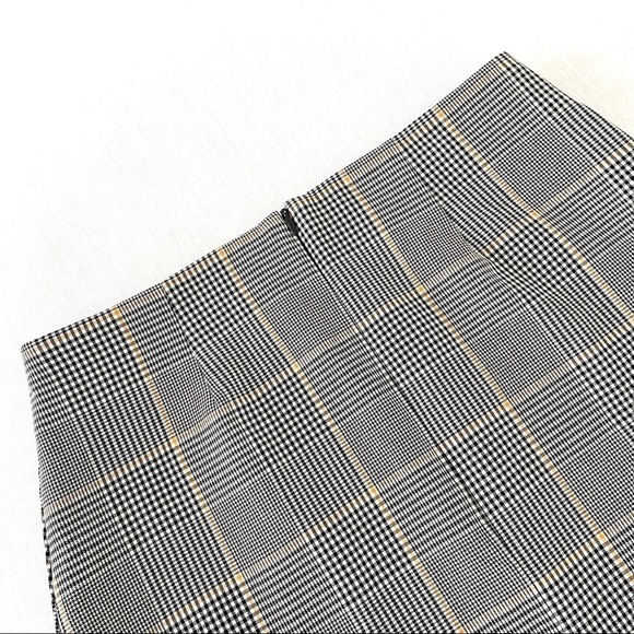 𝅺Aritzia Wilfred New Classic Plaid Mini Skirt - Picture 5 of 7